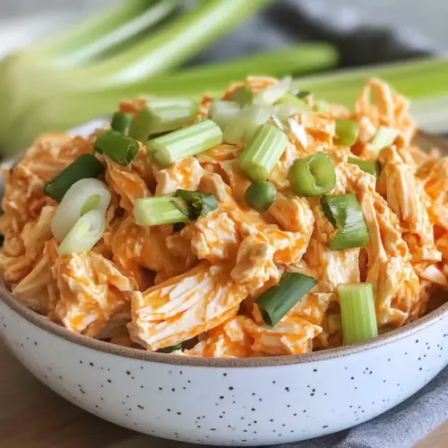 Herzhafter Buffalo-Hühnchen-Salat
